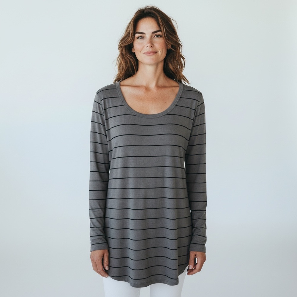 Peyton Jensen Evereve Billie Gray & Black Striped Long Sleeve Tunic Tee Top